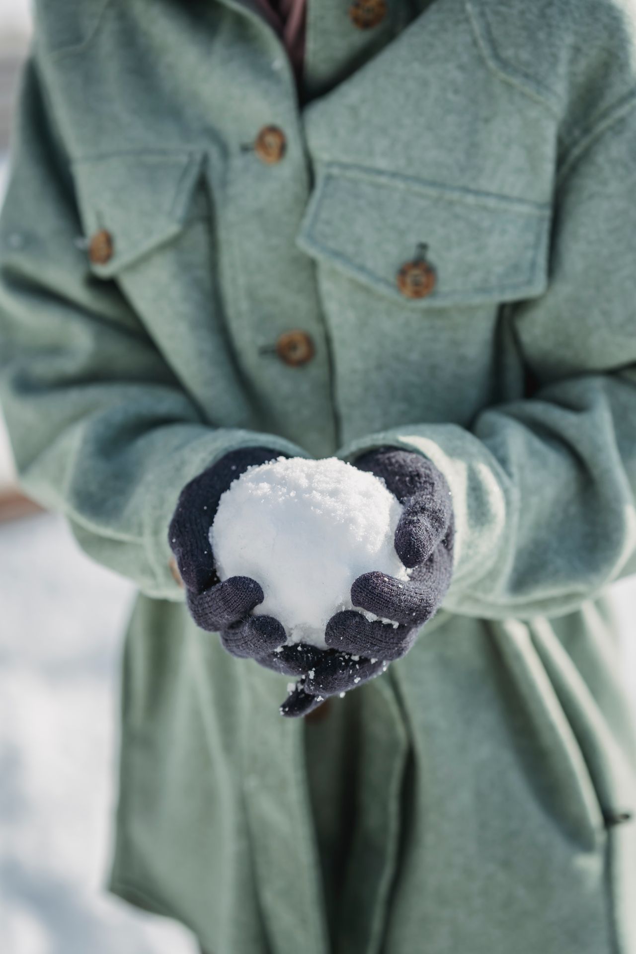 El método bola de nieve: gana motivación liquidando deudas pequeñas